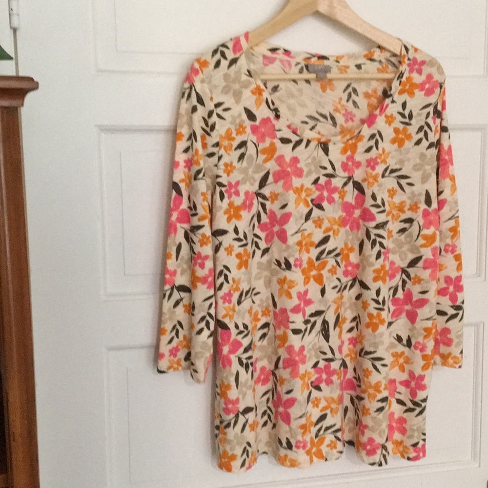 EUC J. Jill 3/4 sleeve floral top